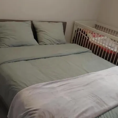 Anna アパート ゲロルシュタイン